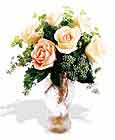  Uşak çiçek siparişi sitesi  6 adet sari gül ve cam vazo