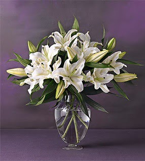  Uşak İnternetten çiçek siparişi  4 dal cazablanca vazo çiçeği