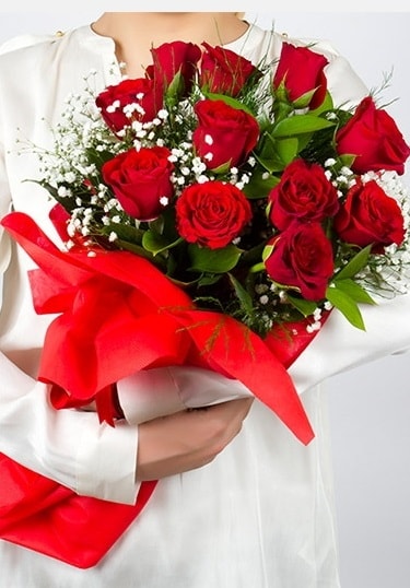 Aşk Gülleri 11 Adet kırmızı gül buketi  Uşak çiçekçi telefonları 