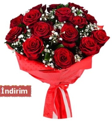 12 Adet kırmızı aşk gülleri  Uşak çiçek satışı 